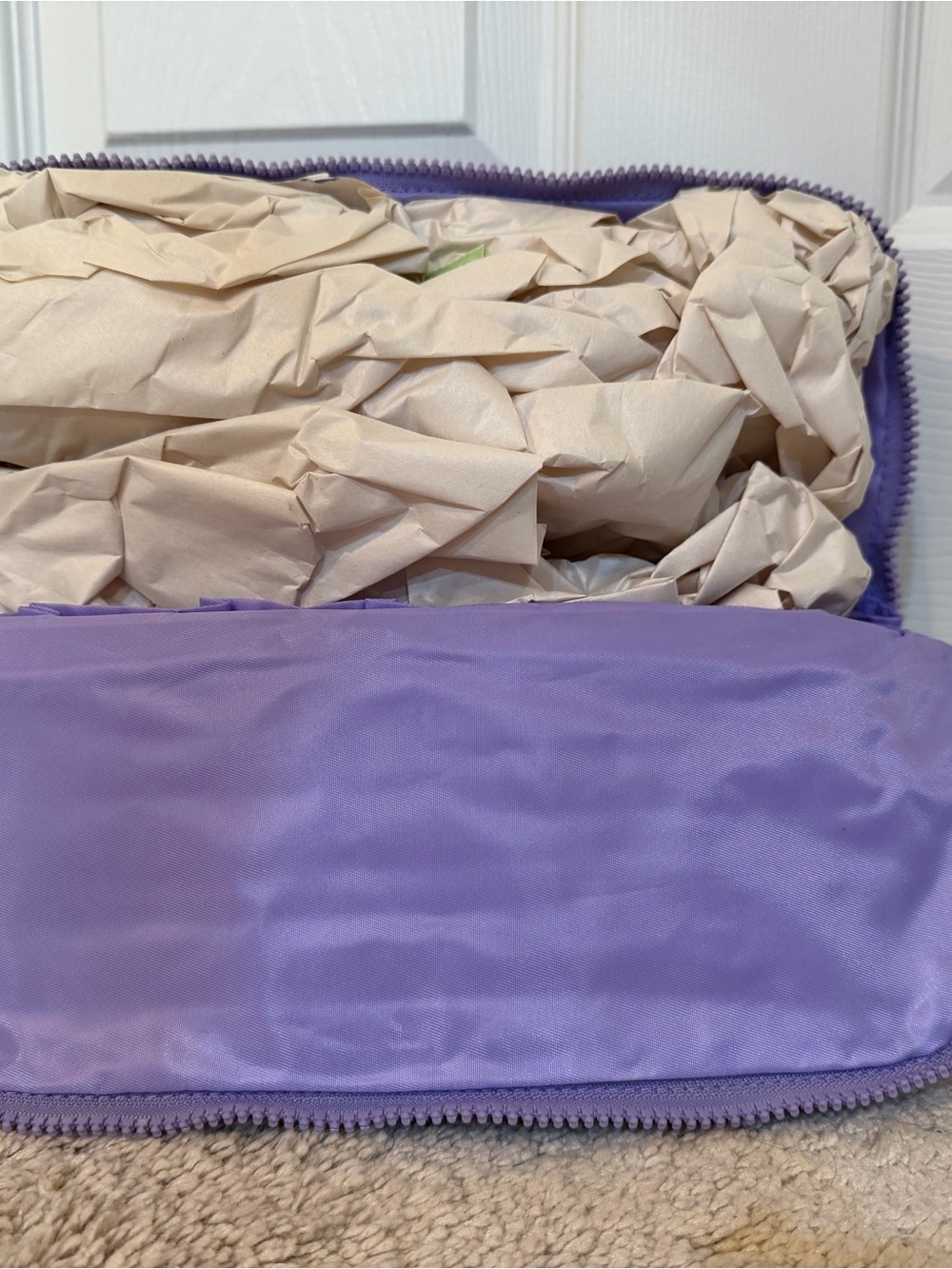 Parallelle Lavender Large Traveller Cosmetic Case - Picture 2 of 3